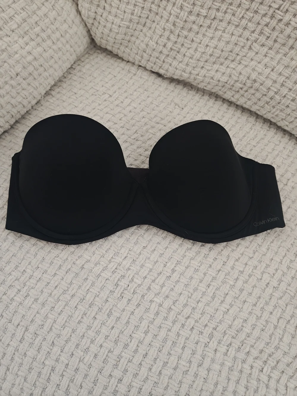 Calvin Klein Black Strapless T-Shirt Bra